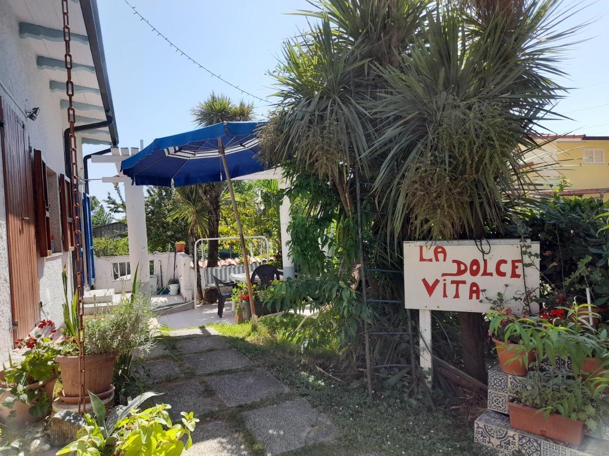 Sogno Vacanze Apartment Massa  Exterior photo