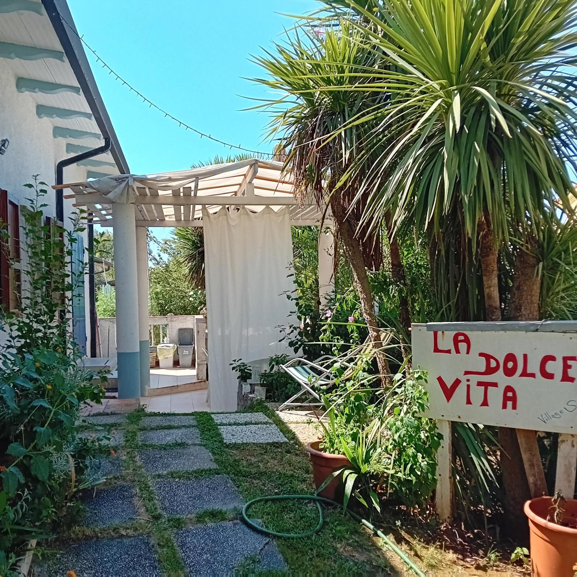 Sogno Vacanze Apartment Massa  Exterior photo
